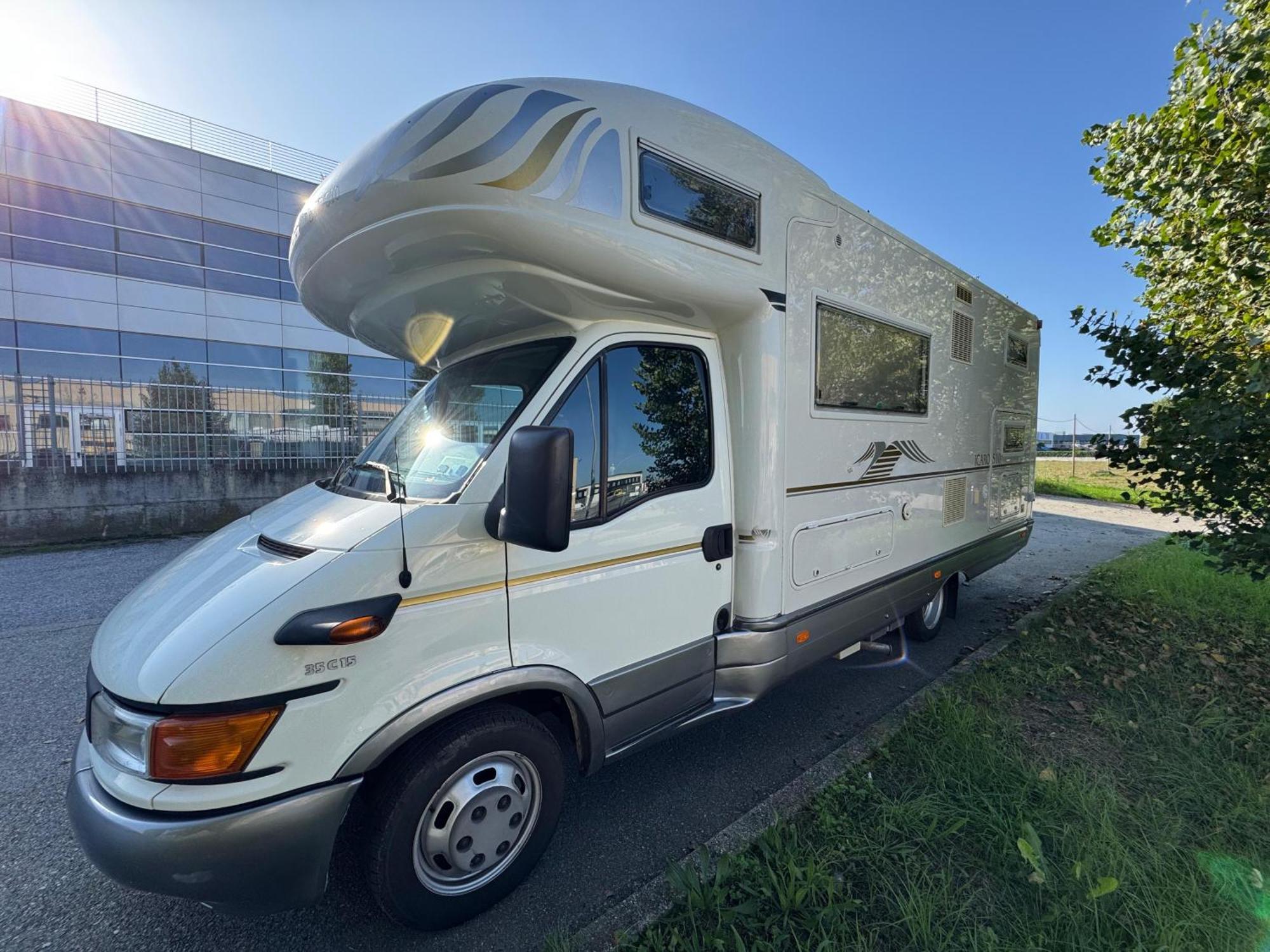 Autocaravana En Apartamento *